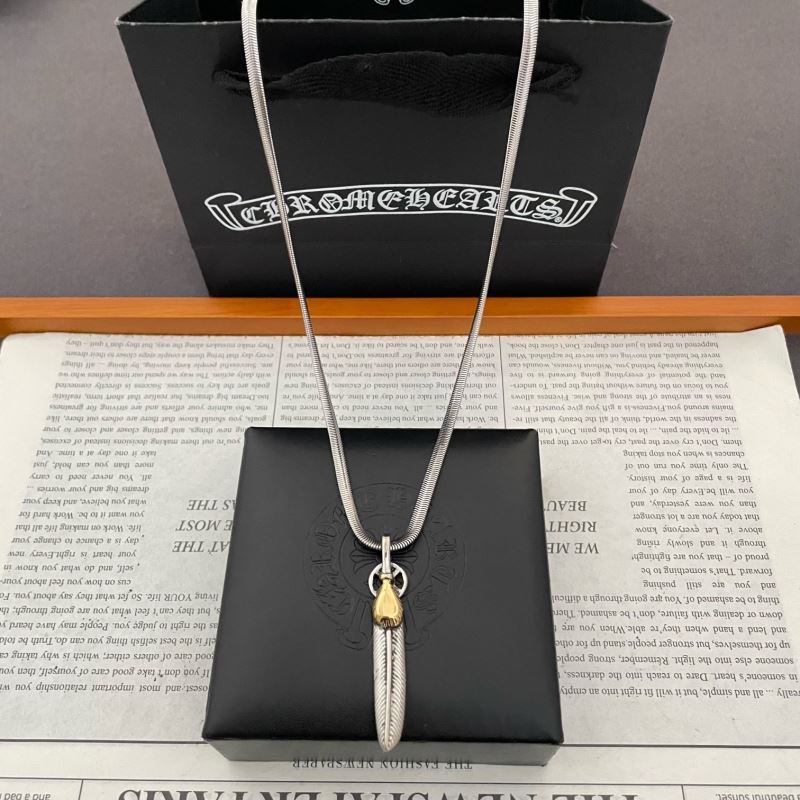 Ch**me He**ts necklaces